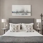 Trendy Flat In The Iconic Chiado Apartamento Lisboa