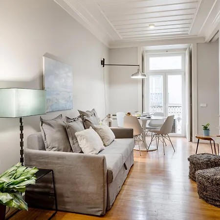 Trendy Flat In The Iconic Chiado Апартаменти